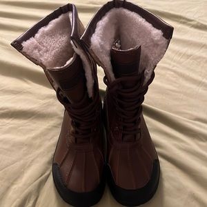 Ugg snow boots